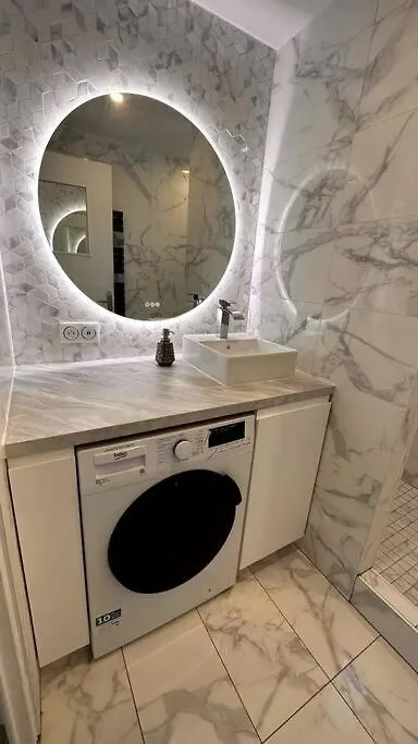 Apartment Appartement 3 Chambres + Parking A Lyon 7