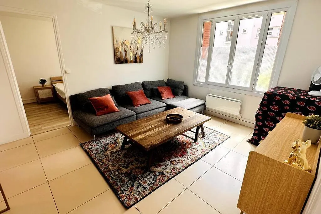 Appartement 3 Chambres + Parking A Lyon 7 0*,